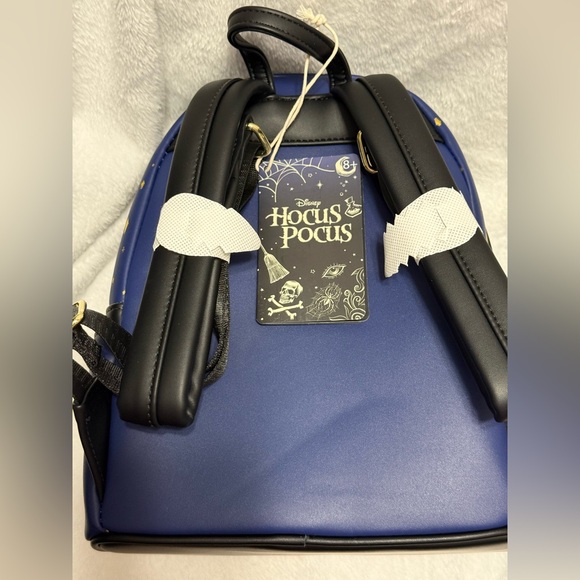 Loungefly Disney Hocus Pocus Sisters & Binx Mini Backpack NWT - Picture 4 of 6
